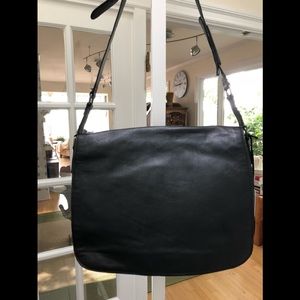 Kenneth Cole black leather messenger bag